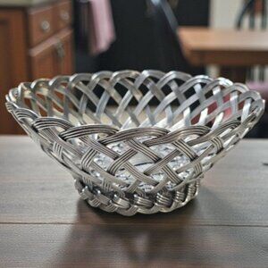 Handwoven Y2K Silver-Colored Metal Basket Bowl Fruit Bread Decorative India